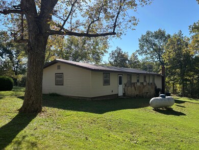 2807 State Highway P, Theodosia, MO -38