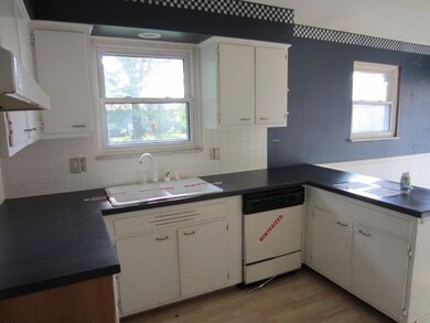 1326 Westphal Ave, Columbus, OH 43227 - photo 3