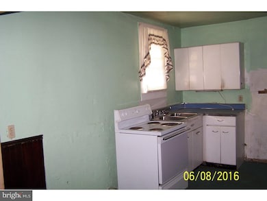 315 W Spruce St, Tamaqua, PA 18252 - photo 5