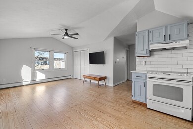 12 Fayette St unit 3, Beverly, MA 01915 - photo 5