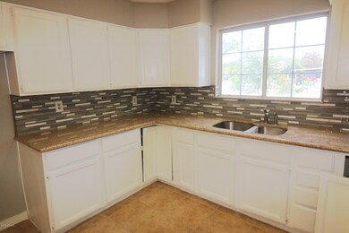 6537 N 52nd Dr, Glendale, AZ 85301 - photo 2