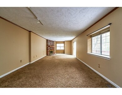 93 E Bluff Rd unit 28, Ashland, MA 01721 - photo 4