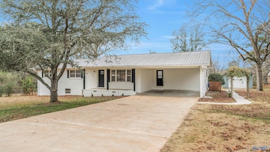 131 Skidmore Dr NW, Arab, AL 35016 - photo 3