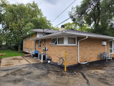 1735 Greene Ct, Aurora, IL 60506 - photo 4