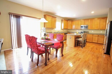 18474 Quantico Gateway Dr, Triangle, VA 22172 - photo 7