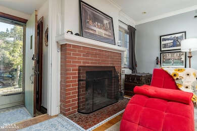 441 Manor St, Grosse Pointe Farms, MI 48236 - photo 5