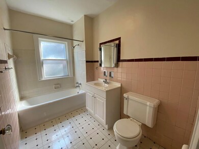 07-Bathroom1-191