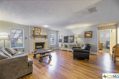 1303 Tulip Ln, New Braunfels, TX 78130 - photo 2