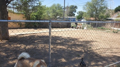 902 Bradish Ave, La Junta, CO 81050 - photo 3