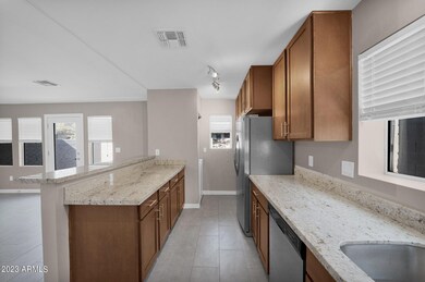 14-web-or-mls-DSC04483