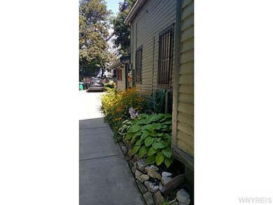 Other Side House Garden