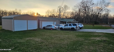 1679 Kingtown Rd, Winfield, TN 37892 - photo 2