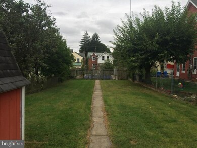 412 S 2nd St, Chambersburg, PA 17201 - photo 7