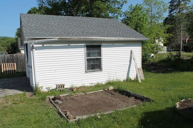 38 School St, Lincoln, NH 03251 - photo 4