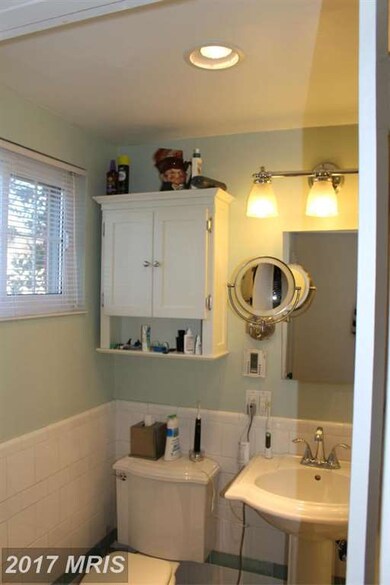 1612 Mount Eagle Place unit N/A, Alexandria, VA 22302 - photo 3