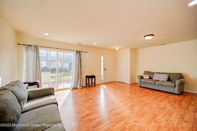 7-Main Living Area