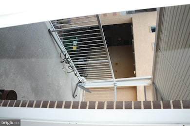 1372 Monroe St NW unit B, Washington, DC 20010 - photo 4