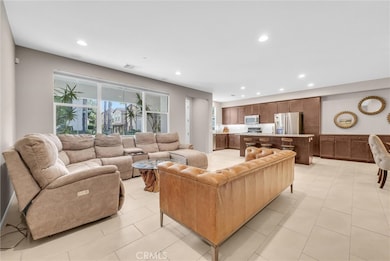 870 E Mountain Way unit D, Azusa, CA 91702 - photo 6