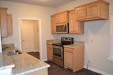 923 Chase St, Denison, TX 75020 - photo 3