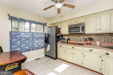 16 Rhodes Place, Lutherville Timonium, MD 21093 - photo 3