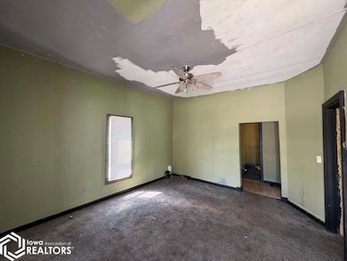 403 W Van Buren St, Centerville, IA 52544 - photo 5