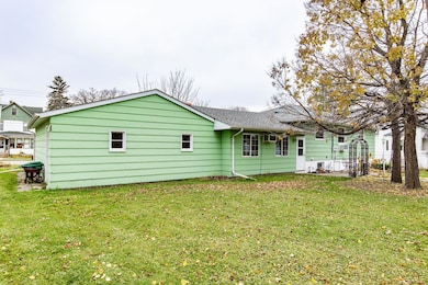 515 3rd St SE, Valley City, ND 58072 - photo 4