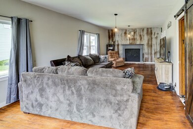 409 E Kendall St, La Fontaine, IN 46940 - photo 6