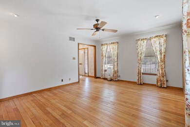 267 Linden St, Moorestown, NJ 08057 - photo 6