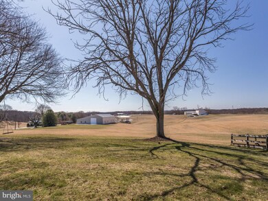 1619 Arrington Rd, Sykesville, MD 21784 - photo 4