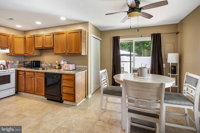 401 Powhatan Ct unit 91, Stafford, VA 22556 - photo 7