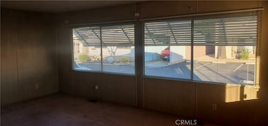 880 N Lake St unit 55, Hemet, CA 92544 - photo 6