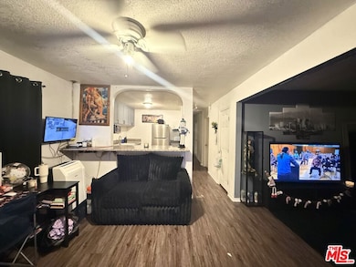 857 E 52nd Place, Los Angeles, CA 90011 - photo 2