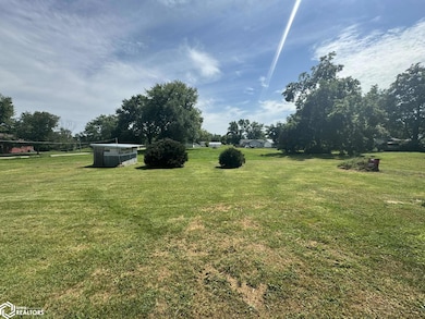 102 Race St, Cincinnati, IA 52549 - photo 6