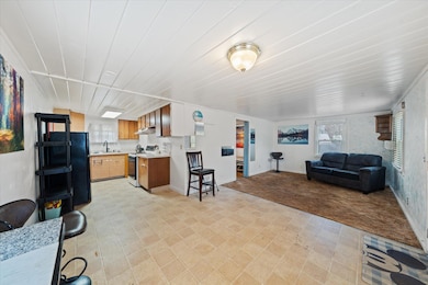 21722 3rd St, Burney, CA 96013 - photo 4