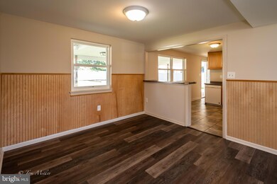 2425 Lodge Farm Rd, Sparrows Point, MD 21219 - photo 6