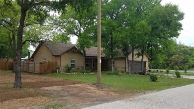 2702 Satellite Ct, Granbury, TX 76048 - photo 3