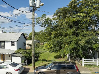 803 Dale Ave unit 350054000, Charlottesville, VA 22903 - photo 3