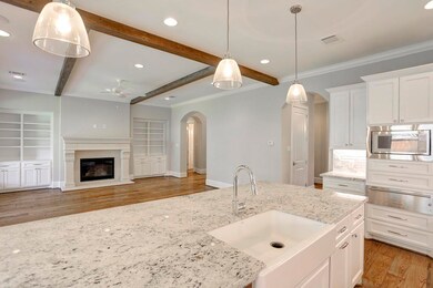 10019 Chevy Chase Dr, Houston, TX 77042 - photo 4