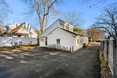 239 Broad St, Nashua, NH 03063 - photo 2