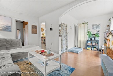 1811 Vermont Ave, Lansing, MI 48906 - photo 5