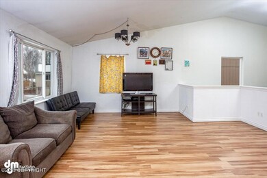 04-Living Room_DMD_0781-Edit
