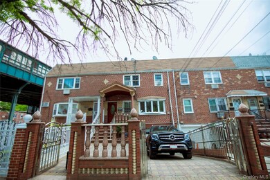 10124 78th St, Ozone Park, NY 11416 - photo 3