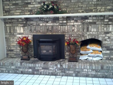 405 Goldleaf Ave, Capitol Heights, MD 20743 - photo 4