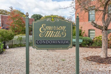 Emerson Mills unit M7, Pembroke, NH 03275 - photo 2