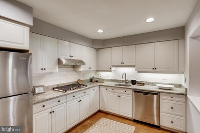 48 Olmsted Green Ct, Baltimore, MD 21210 - photo 6