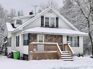 134 N Adams St, Oconto Falls, WI 54154 - photo 4