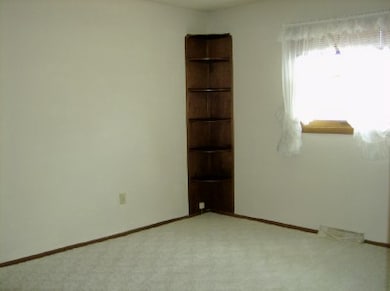 2nd Bedroom<|><|>
