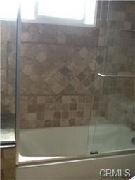Guest bath w/beautiful stone detail