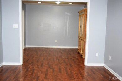 45 Beverly St unit 47, Carteret, NJ 07008 - photo 4