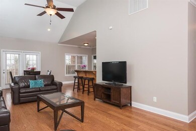 105 Wisteria Ln, Frankfort, KY 40601 - photo 5